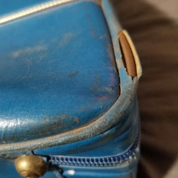 Blue Vintage Bowling Bag - Picture 4 of 11